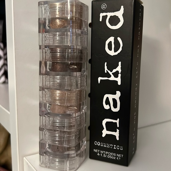 Limited Edition Naked Cosmetics Eyeshadow plus extra - Picture 1 of 7